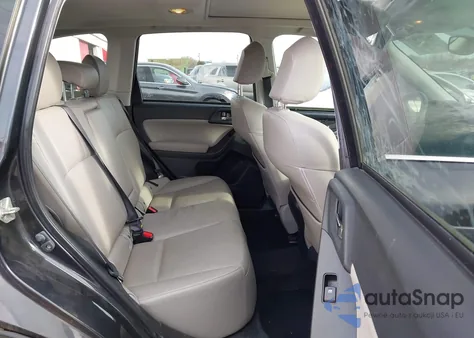 2015 Subaru Forester 2.5I Limited z USA, uszkodzony, nr VIN JF2SJAHC8FH832675